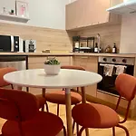 St Dominique - T2 Cosy Avec Parking Apartmán